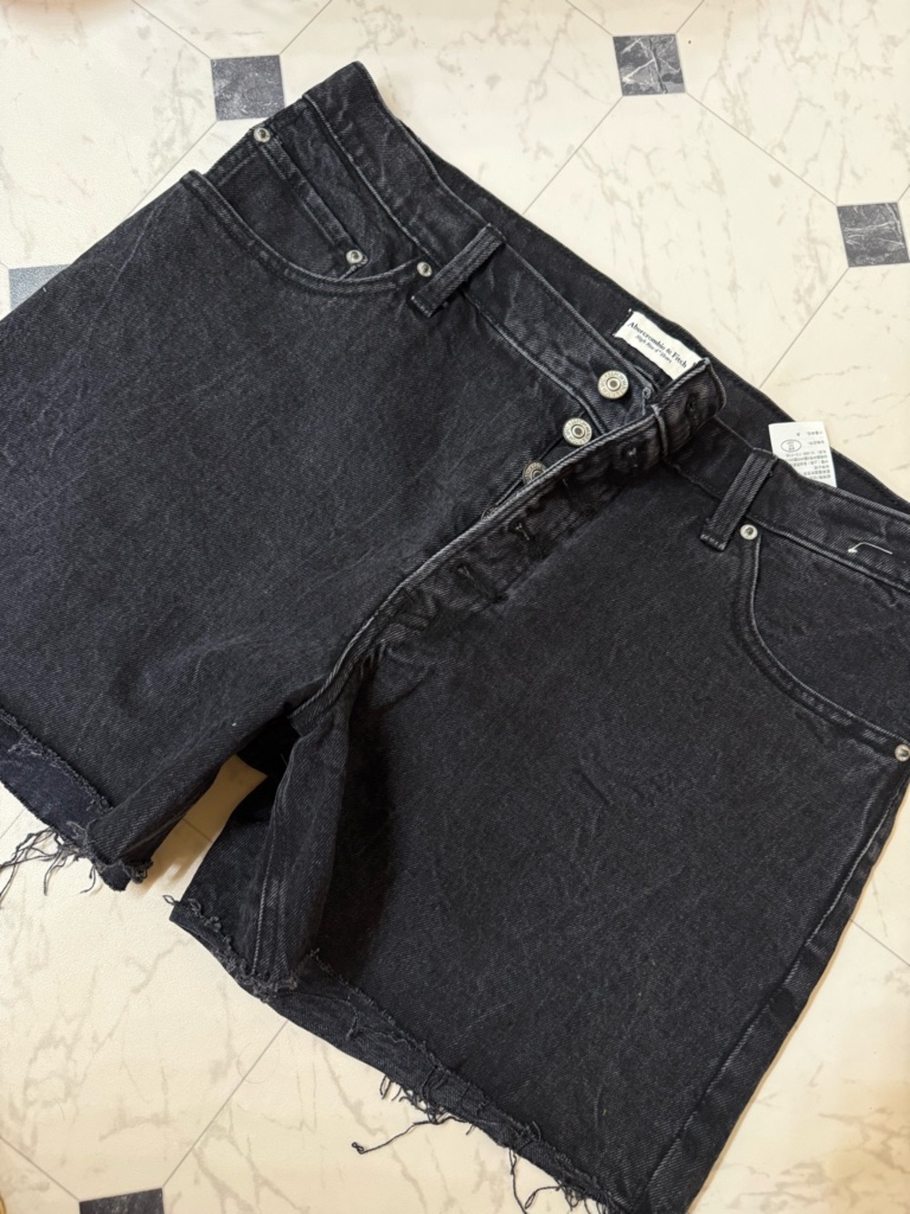 NWOT Abercrombie & fitch 32 14 high rise 4” shorts black vintage denim jean